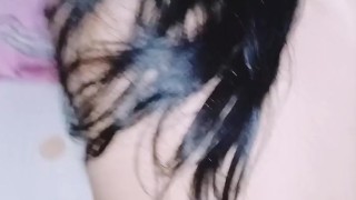 Me encanta estar en cuatro. Y que me den duro por detras!!!